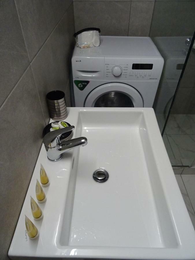 City Life Apartment In Athens Heart Ngoại thất bức ảnh