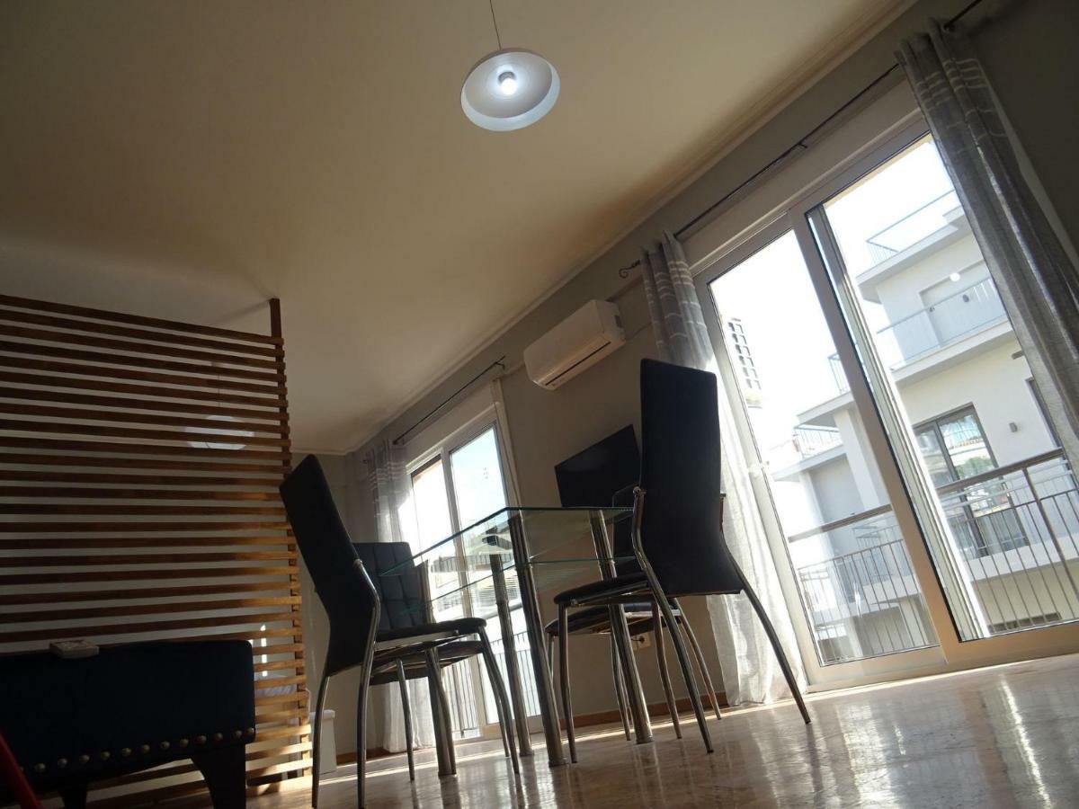 City Life Apartment In Athens Heart Ngoại thất bức ảnh